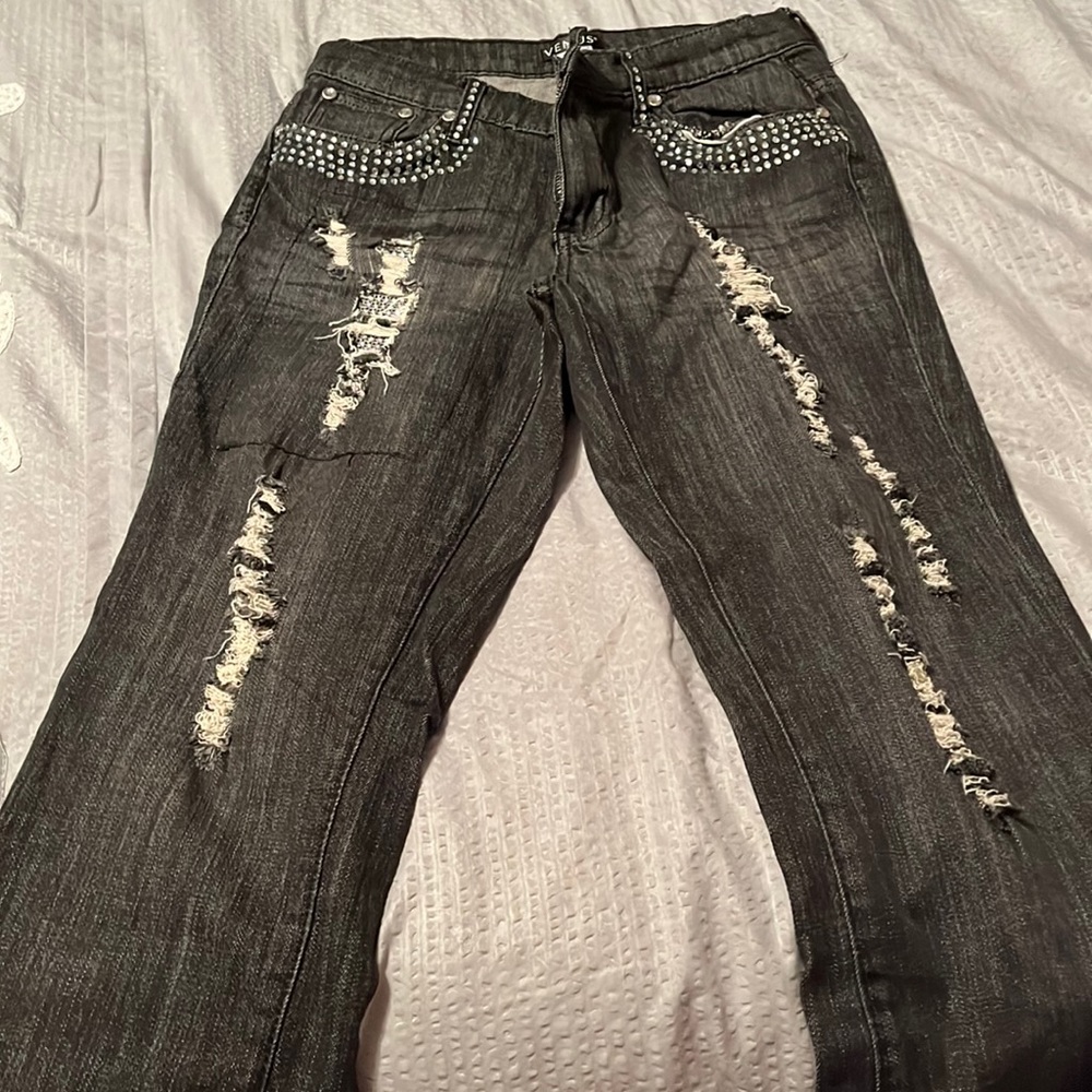 Venus size 6. Rhinestone studded pockets.